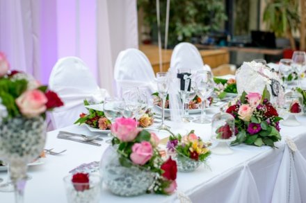 Why You Should Use a Local Wedding Caterer