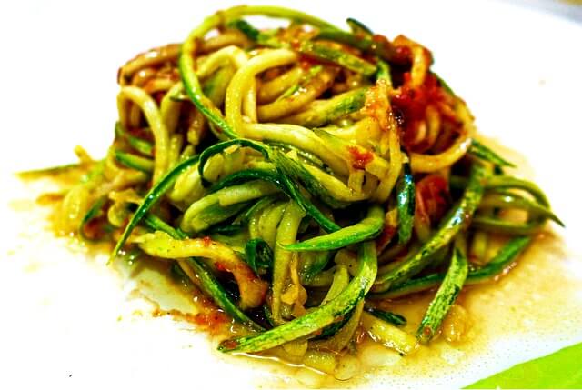 Recipe Baked Spaghetti Squash Carbonara — Recipes from The Kitchn