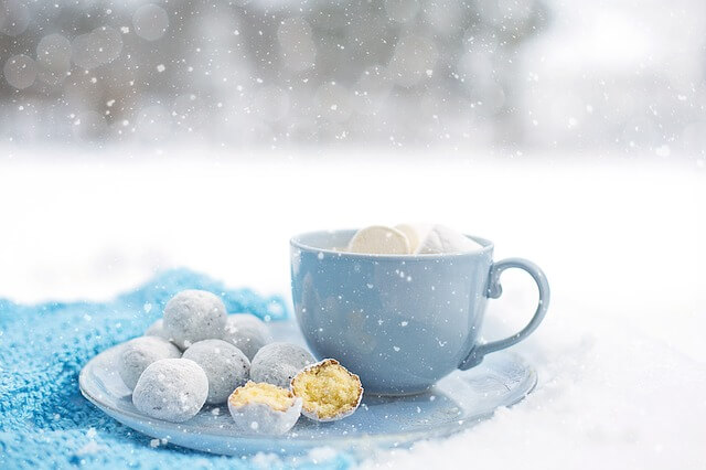 The Melt-In-Your-Mouth Cookie You'll Want All Winter