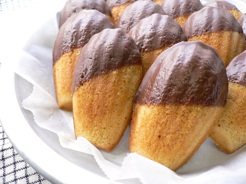 chocolate chip madelines